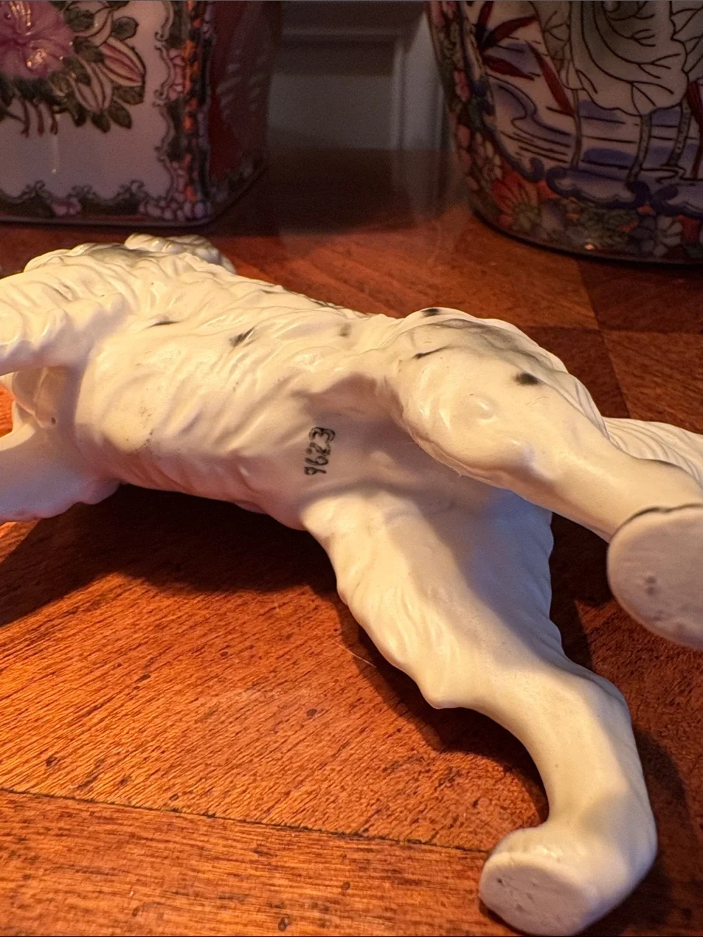 Vintage Porcelain English Setter Figurine Ceramic Statue - Gray and White